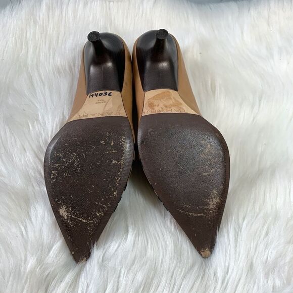 Tahari Tan Kitten Heels Black Trim Size 6.5 - Picture 5 of 6